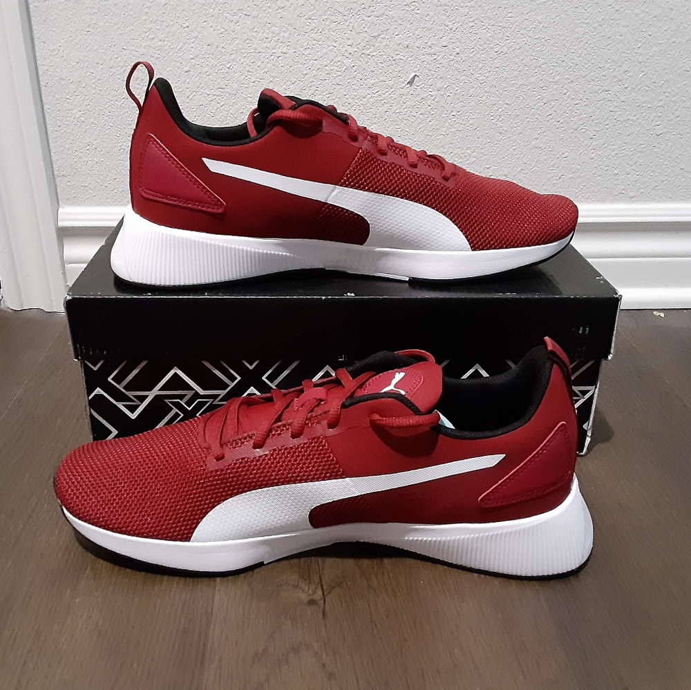Puma - Picture 3 of 3